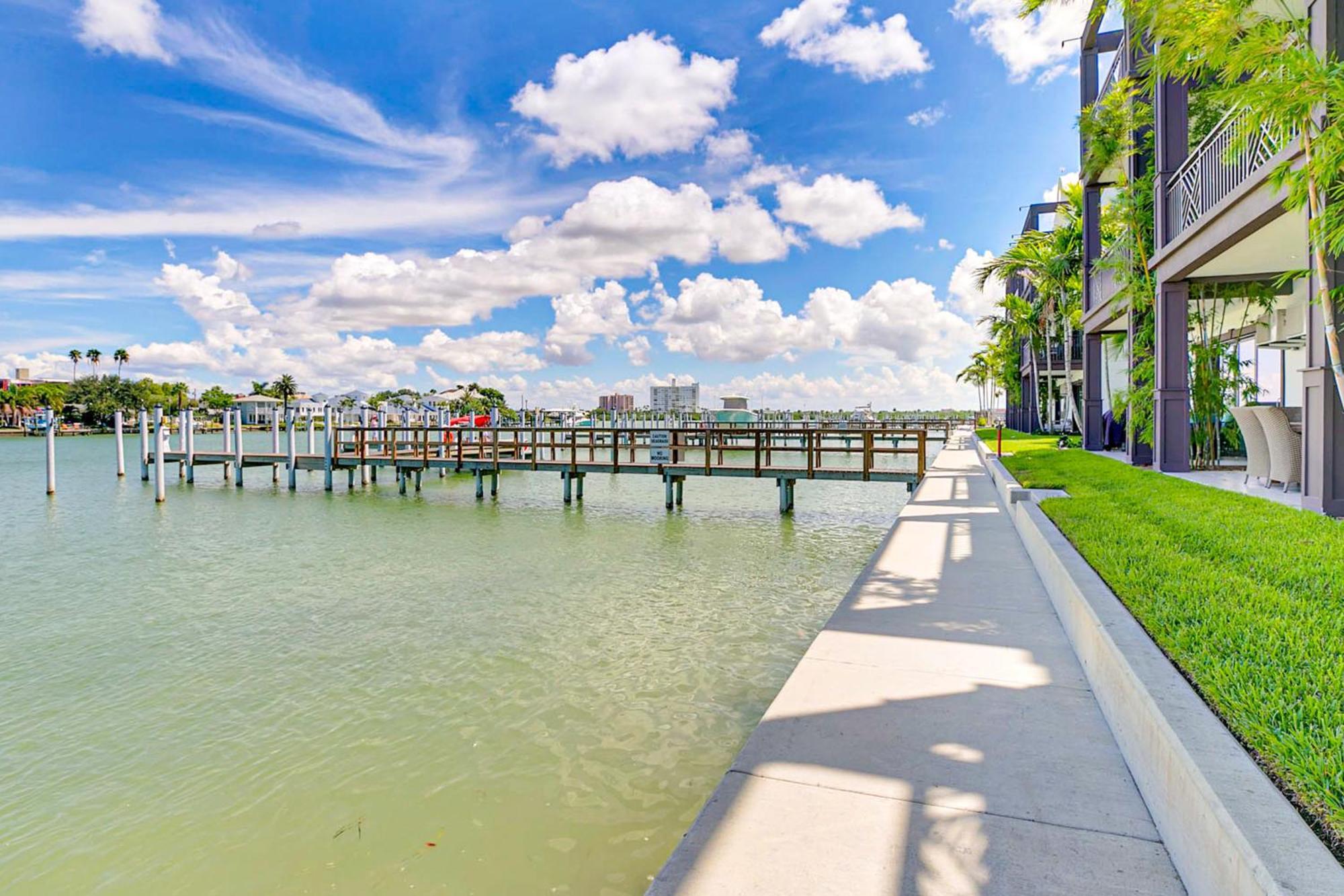 Vila Brightwater Blue Clearwater Beach Pokoj fotografie