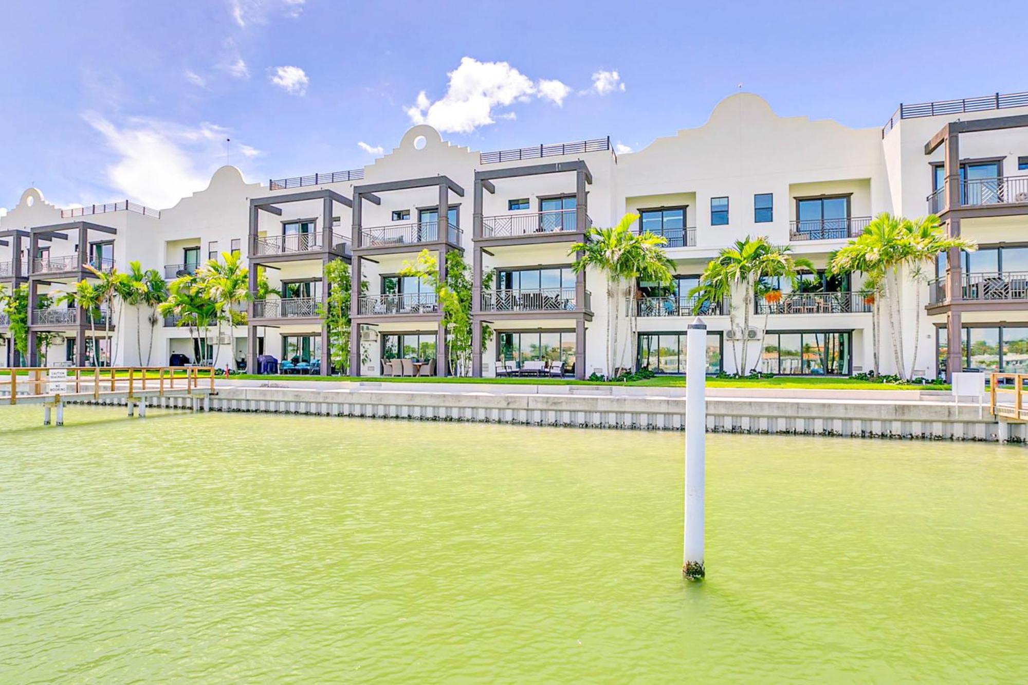 Vila Brightwater Blue Clearwater Beach Pokoj fotografie